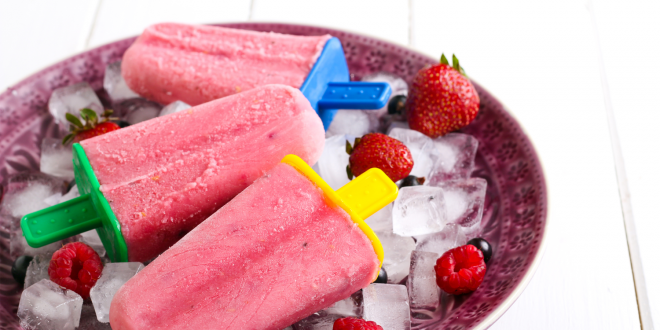 strawberry blueberry pops